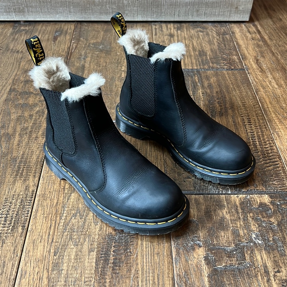 Dr. Martens 2976 Chelsea Boot